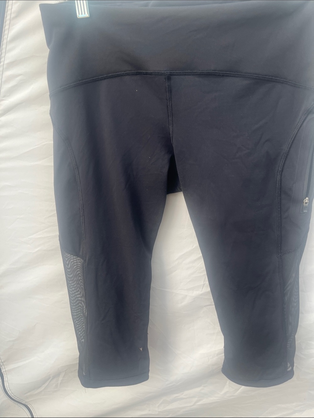 lululemon athletica Black Capri Performance Leggings